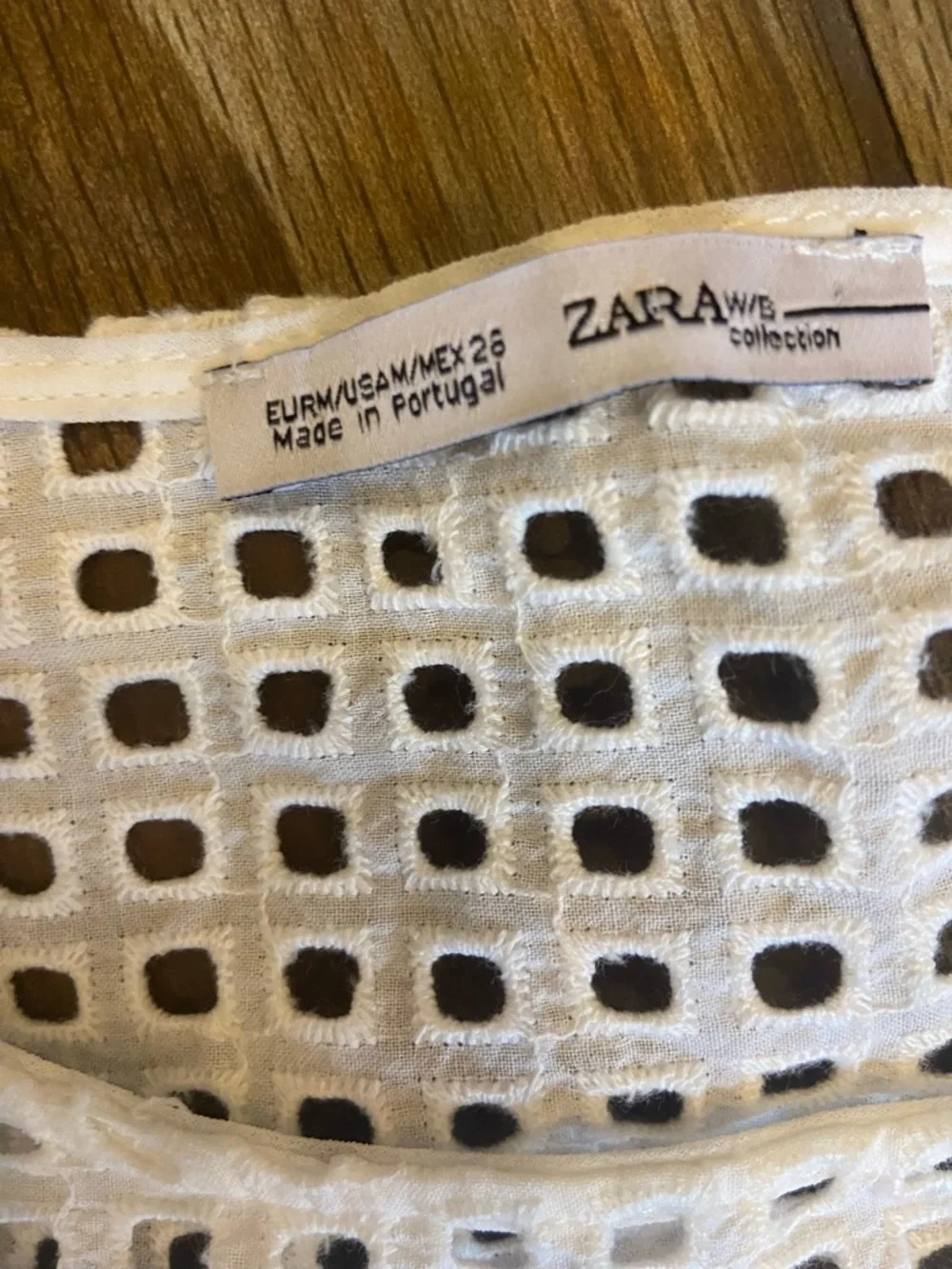 Zara White Eyelet Short-Sleeve Top with Floral Lace - Picture 5 of 7